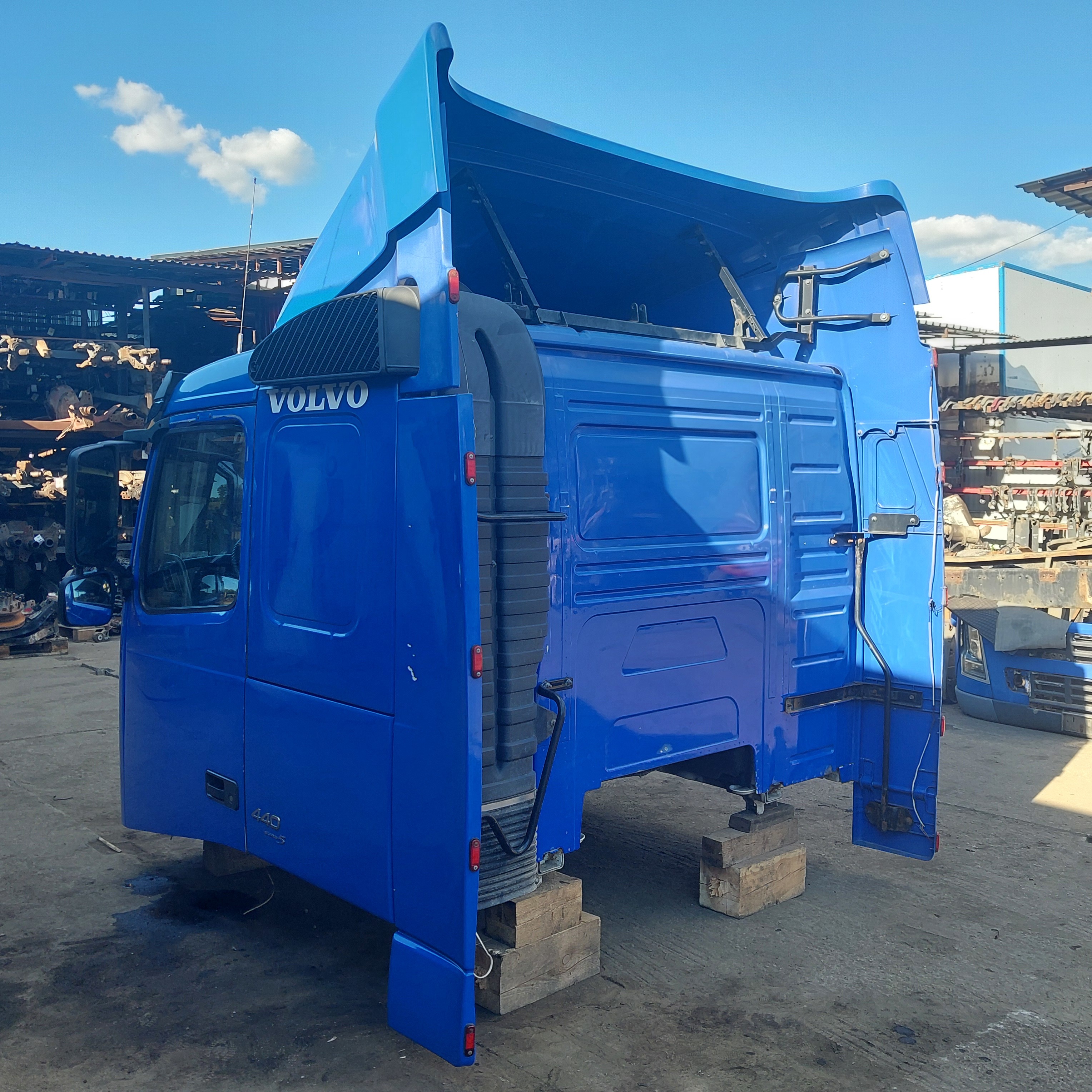 VOLVO Кабина, Sleeper Cab, Синий, № XF461624, фото 3