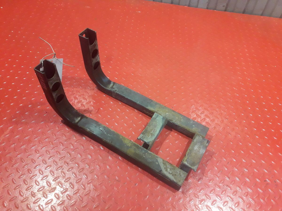 20466380 VOLVO Кронштейн ресивера, № XF399829, фото 1