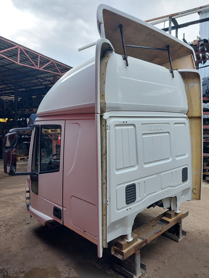 IVECO Кабина, MLL Высокая, № XF416280, фото 3
