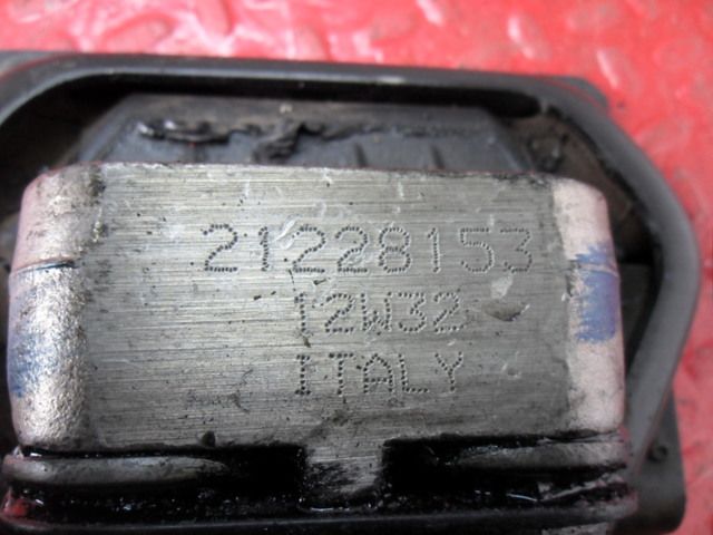 20723224 VOLVO Подушка двигателя, № XF200646, фото 4