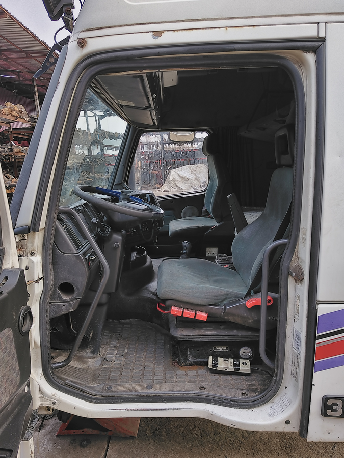VOLVO Кабина, Globetrotter, № XF403855, фото 11
