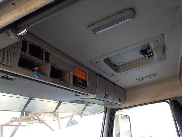 VOLVO Кабина, Day Cab, № XF207674, фото 8