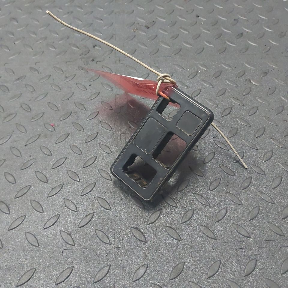 3944083 VOLVO Накладка двери, № XF441676, фото 1