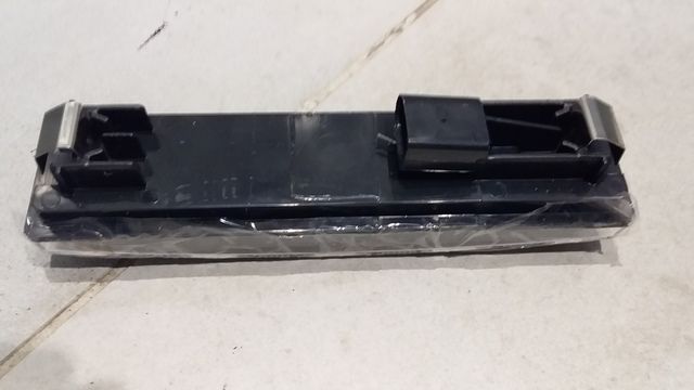 T01156003 TOPCOVER Габарит на солнцезащитный козырек SCANIA R-SERIE (2004>) желтый диодный (x3) /разъем 1.21228, фото 2