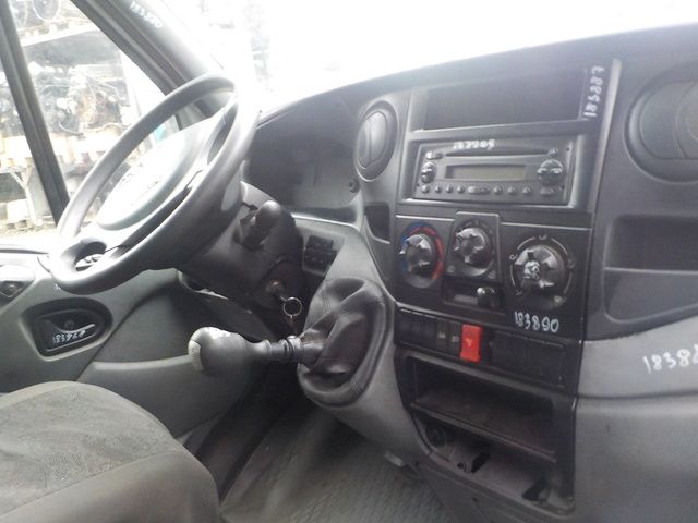 IVECO Кабина, Белый, № XF183854, фото 17