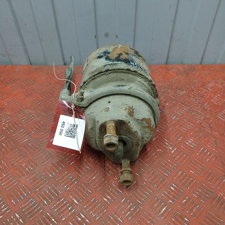 7420533193 RENAULT Энергоаккумулятор, № XF452550, фото 1