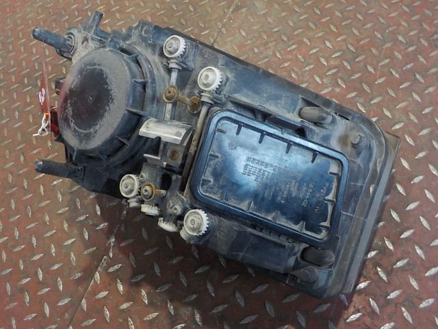 21035651 VOLVO Фара правая, № XF179686, фото 3