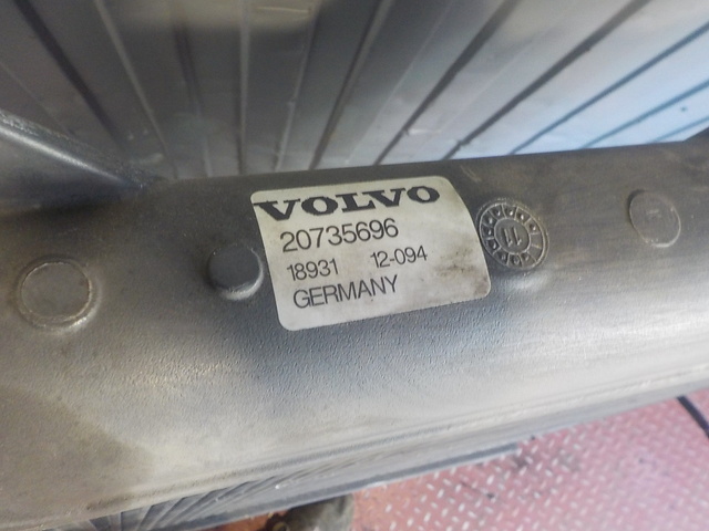 20735696 VOLVO Интеркулер, № XF208618, фото 4