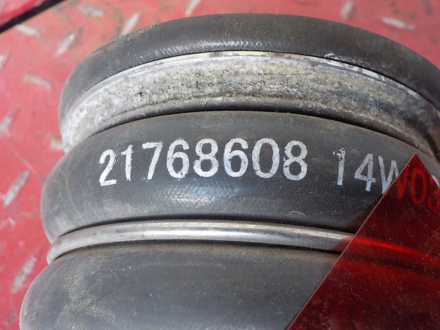 21768608 VOLVO Патрубок интеркулера, № XF249374, фото 4