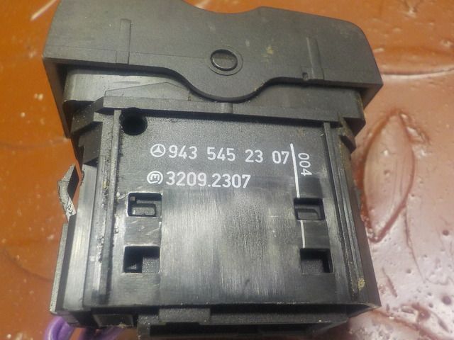 9435452307 MERCEDES Кнопка, № XF260141, фото 4