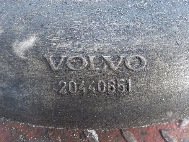 20440651 VOLVO Патрубок интеркулера, № XF101810, фото 5