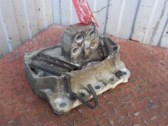 20399980 VOLVO Подушка двигателя, № XF101800, фото 3