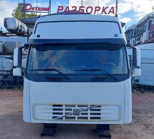 VOLVO Кабина, Globetrotter XL, № XF299438, фото 2