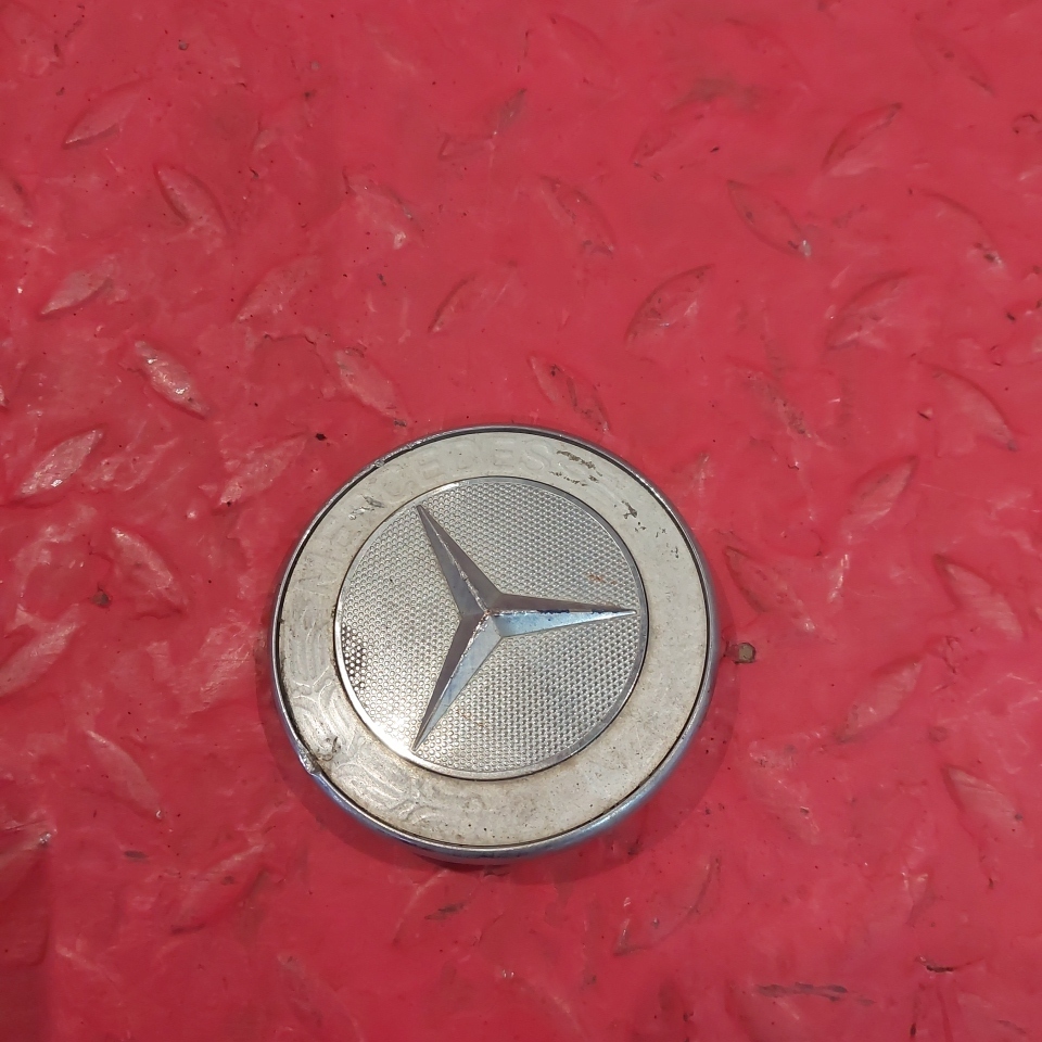 6738100018 MERCEDES Эмблема, № XF459252, фото 2