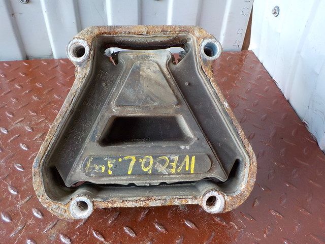 41219894 IVECO Подушка двигателя, № XF164167, фото 3