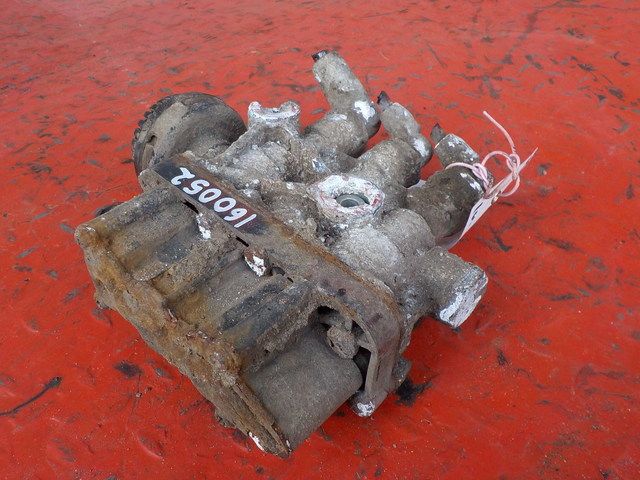 41211012 IVECO Кран ECAS, № XF160052, фото 3