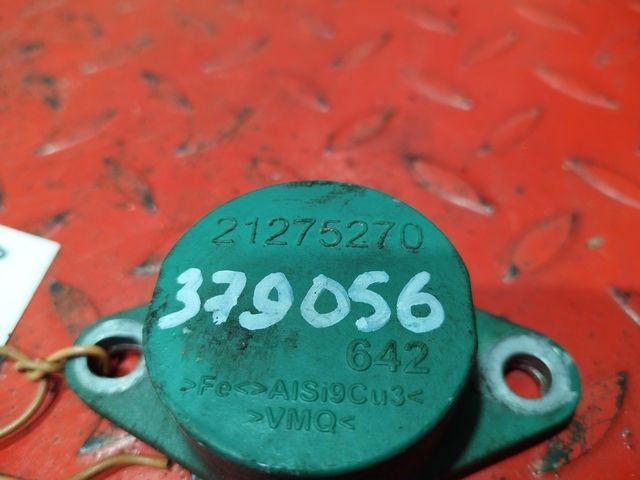21275270 VOLVO Датчик детонации, № XF379056, фото 4