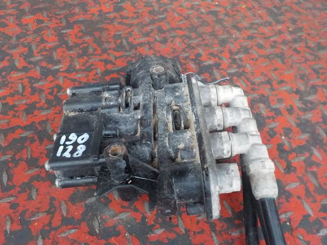 21083660 VOLVO Кран ECAS, № XF190128, фото 4