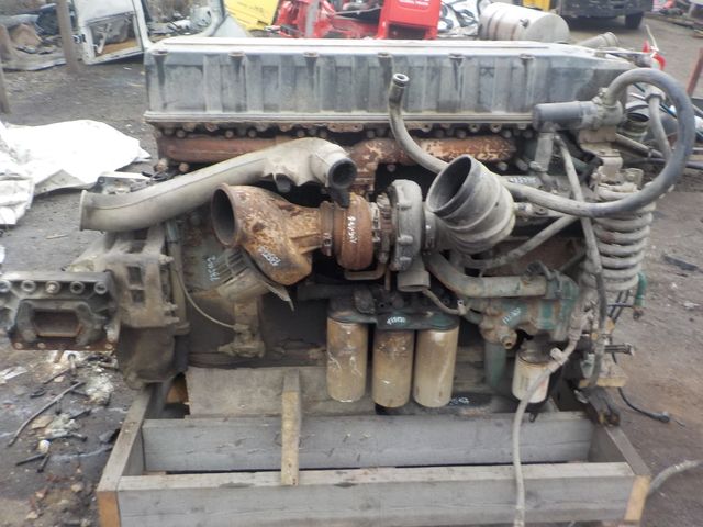 1637740 VOLVO Двигатель, D12А, № XF135141, фото 6