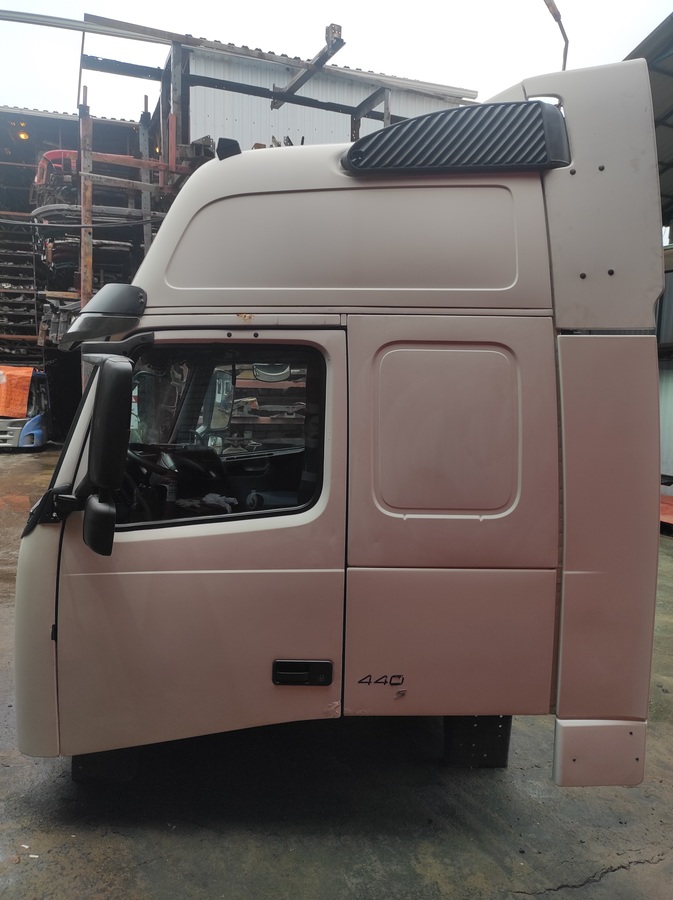VOLVO Кабина, Globetrotter XL, № XF401767, фото 2