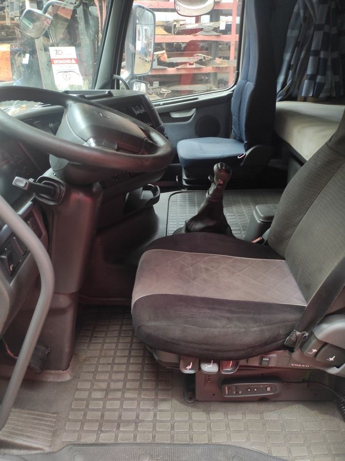 VOLVO Кабина, Globetrotter XL, № XF401767, фото 11