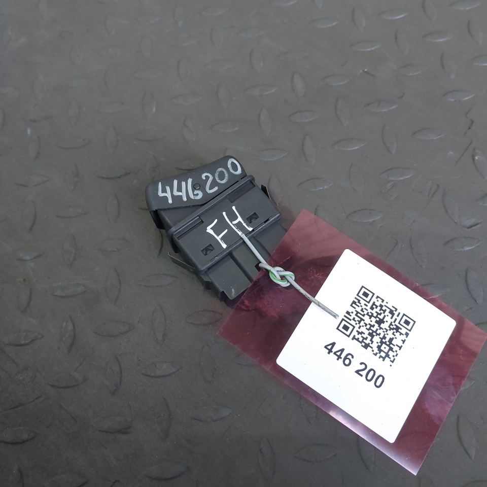 20569989 VOLVO Кнопка, № XF446200, фото 2
