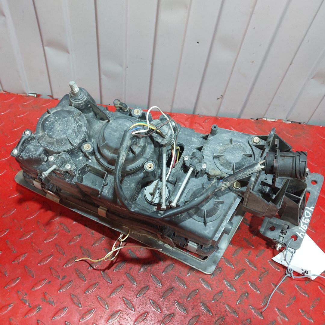 20713720 VOLVO Фара левая, № XF409913, фото 6