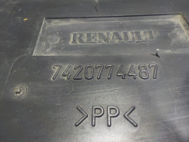 7420774487 RENAULT Воздуховод, № XF154472, фото 4