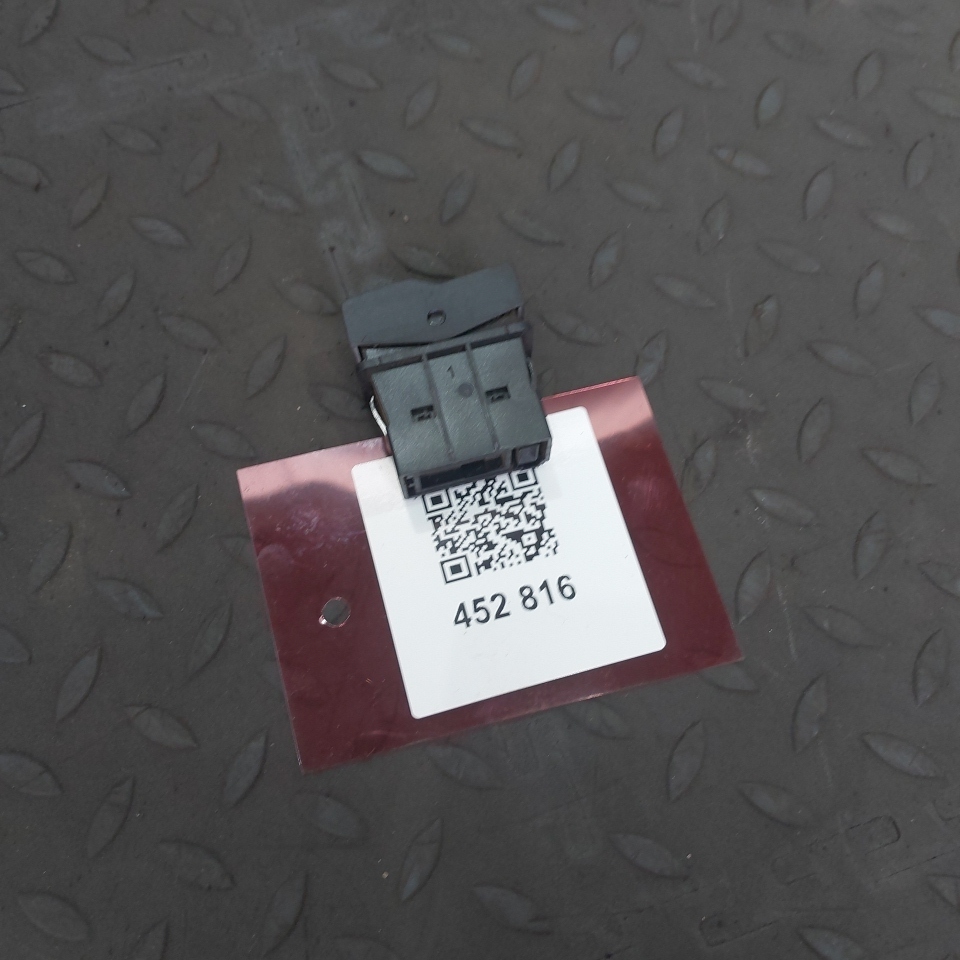 0125455207 MERCEDES Кнопка, № XF452816, фото 2
