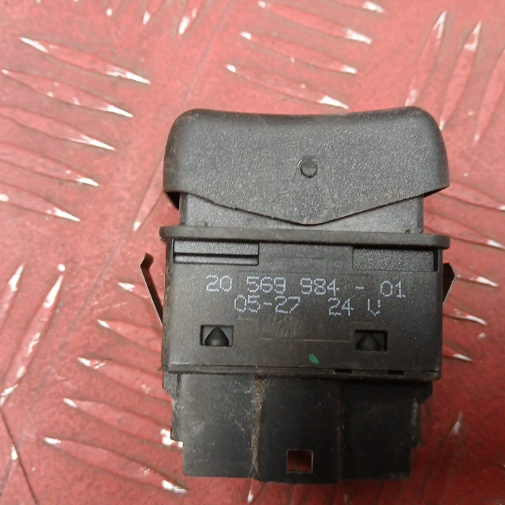 20569984 VOLVO Кнопка, № XF450645, фото 6