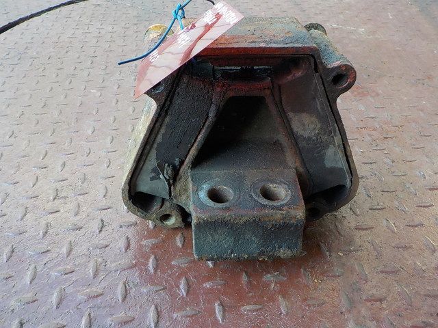 41219892 IVECO Подушка двигателя, № XF149271, фото 3
