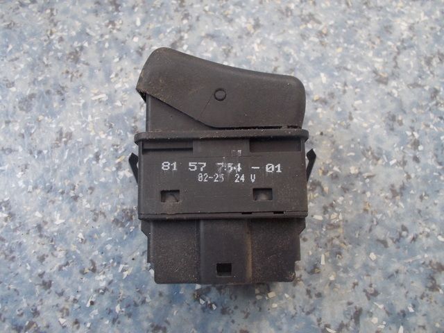 8157754 VOLVO Кнопка, № XF74708, фото 4