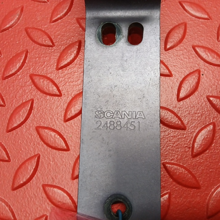 2488451 SCANIA Кронштейн спойлера, № XF459463, фото 4