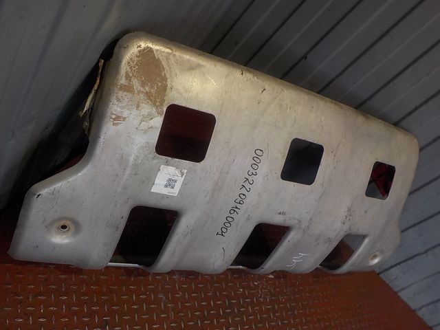 9323170031 MERCEDES Защита двигателя, № XF178251, фото 1