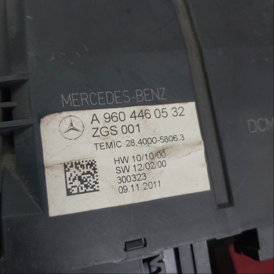 9604460532 MERCEDES Блок управления стеклоподъемника, № XF453210, фото 6
