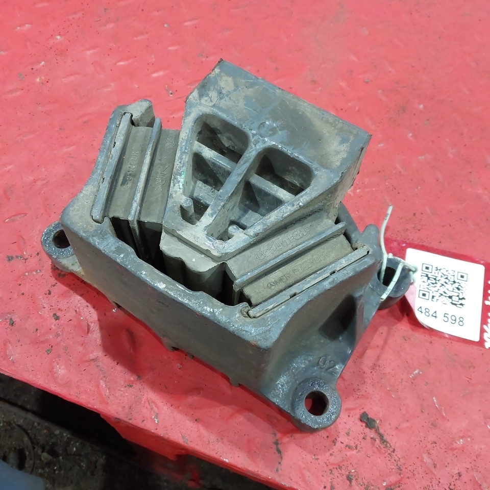 9412415713 MERCEDES Подушка двигателя, № XF484598, фото 1