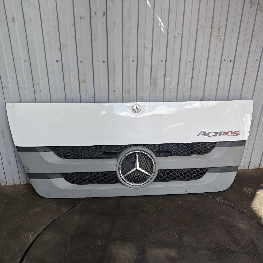 9437500109 MERCEDES Капот, № XF429460, фото 2