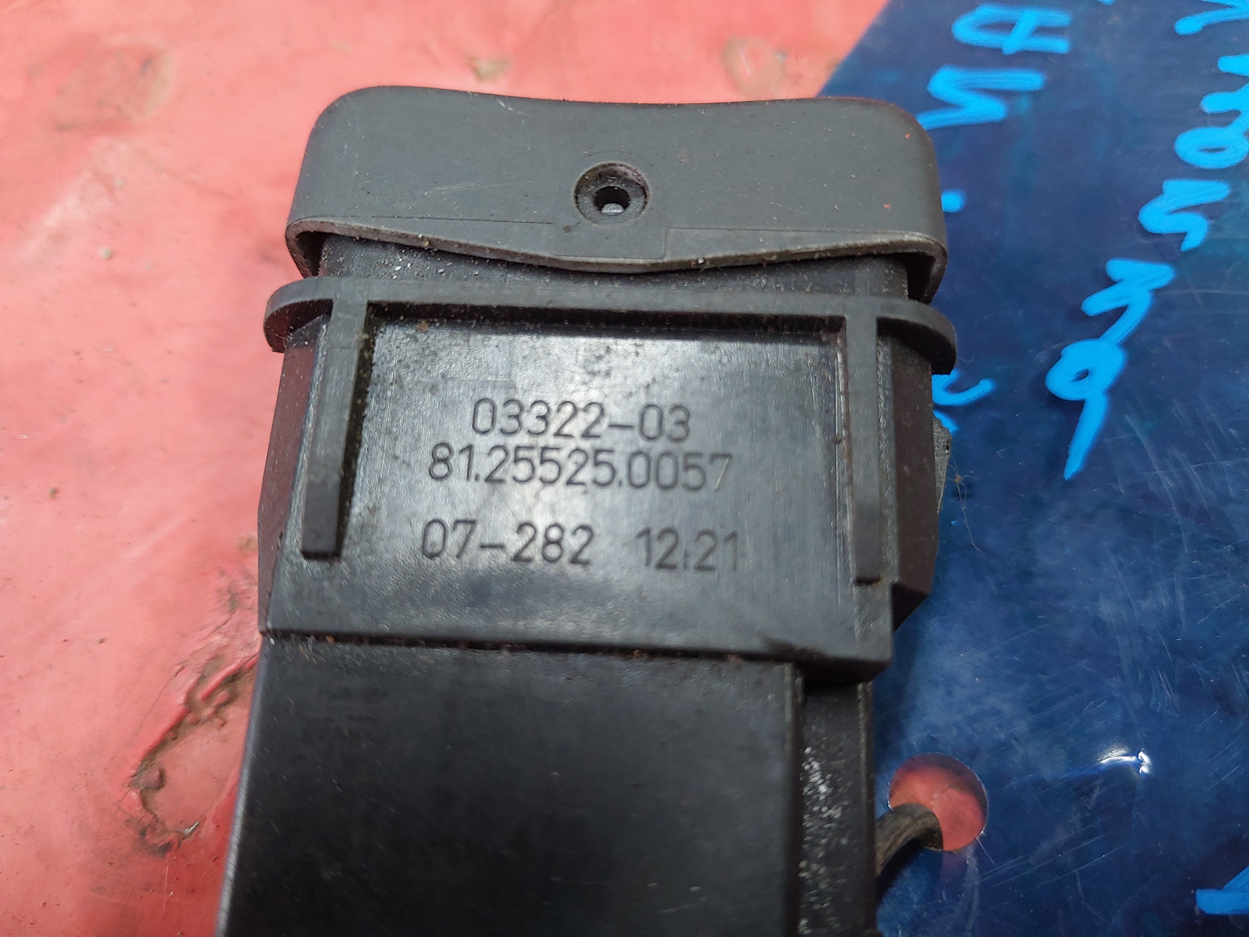 81255250057 MAN Кнопка, № XF439431, фото 4