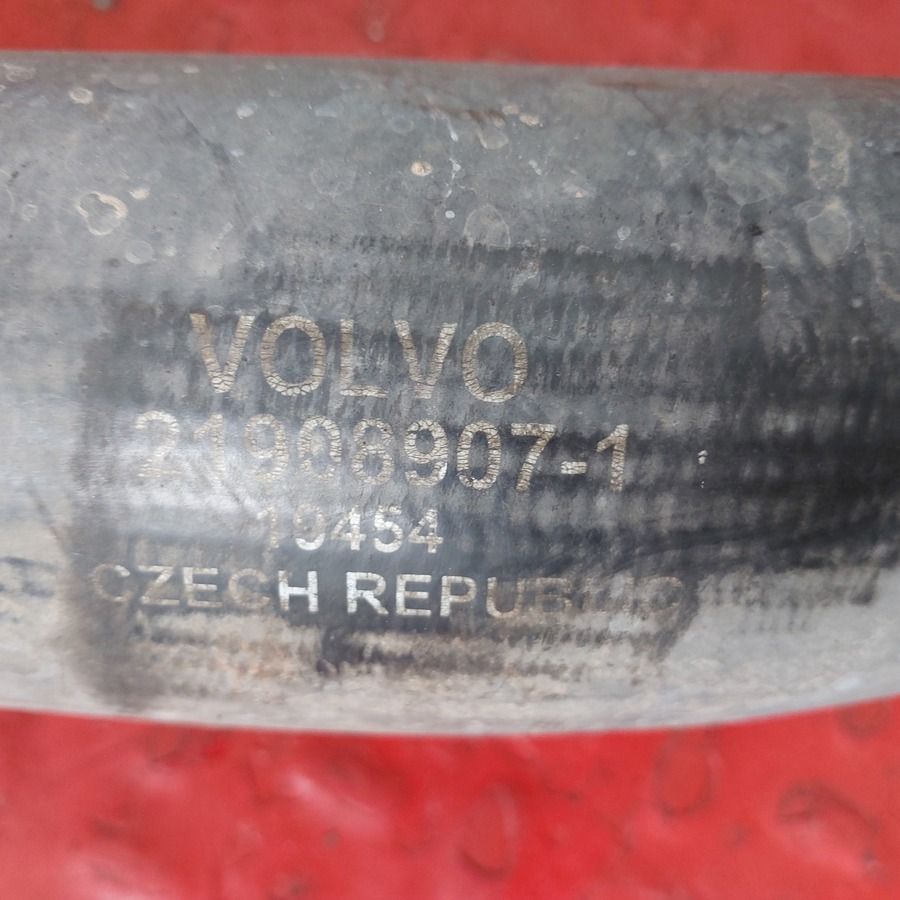 21911889 VOLVO Патрубок водяной, № XF422717, фото 4
