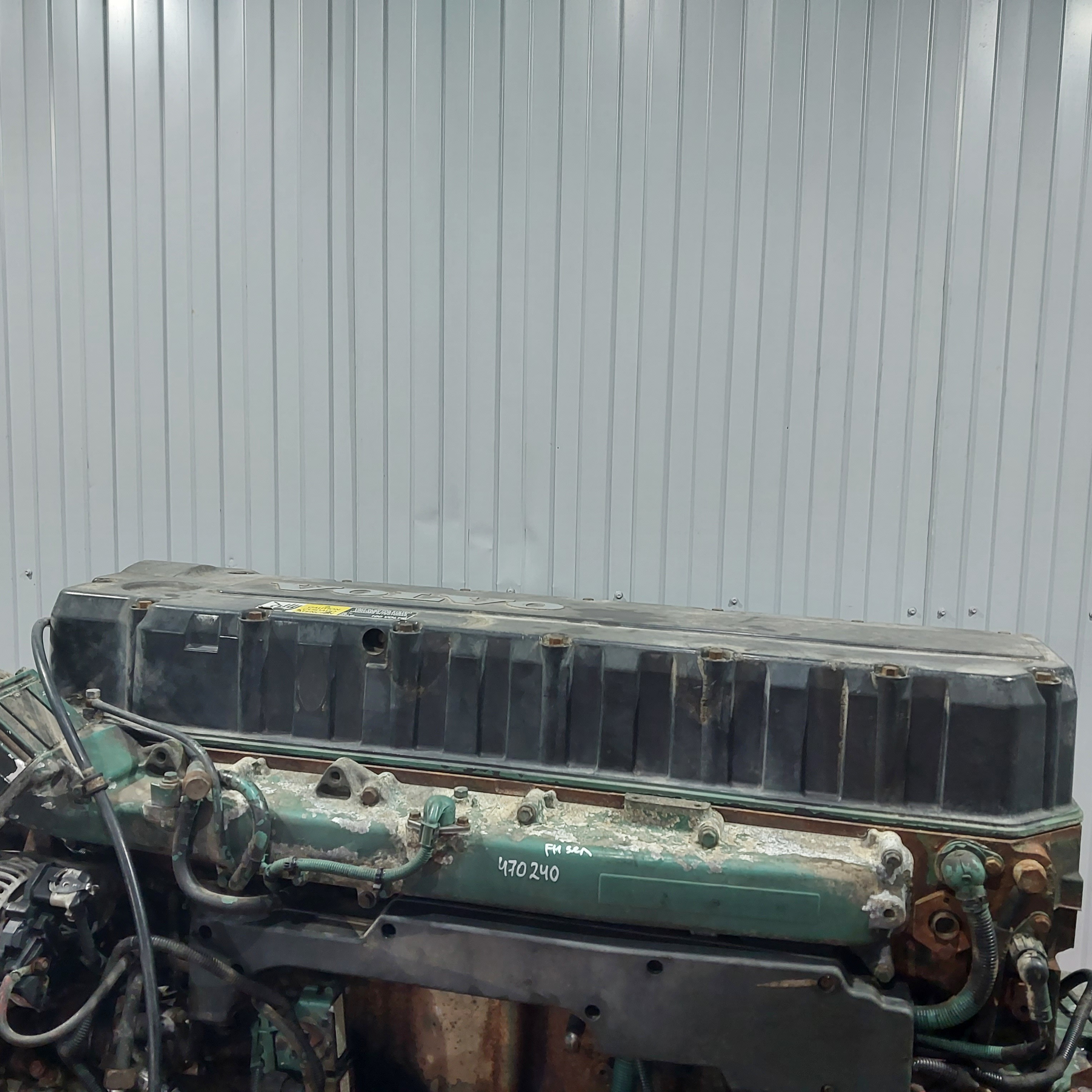 20549115 VOLVO Клапанная крышка, № XF470142, фото 1