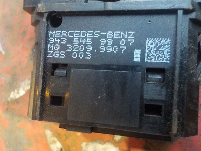 9435459907 MERCEDES Кнопка, № XF222365, фото 5