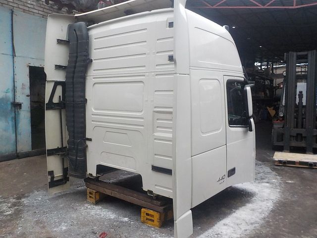 VOLVO Кабина, Globetrotter XL, № XF127879, фото 2