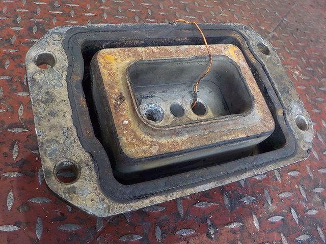 5010316158 RENAULT Подушка двигателя, № XF181794, фото 3