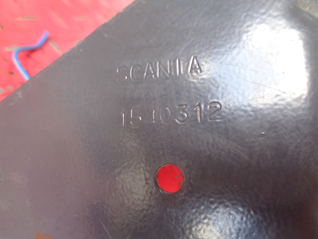 1540312 SCANIA Кронштейн блока предохранителей, № XF289983, фото 3