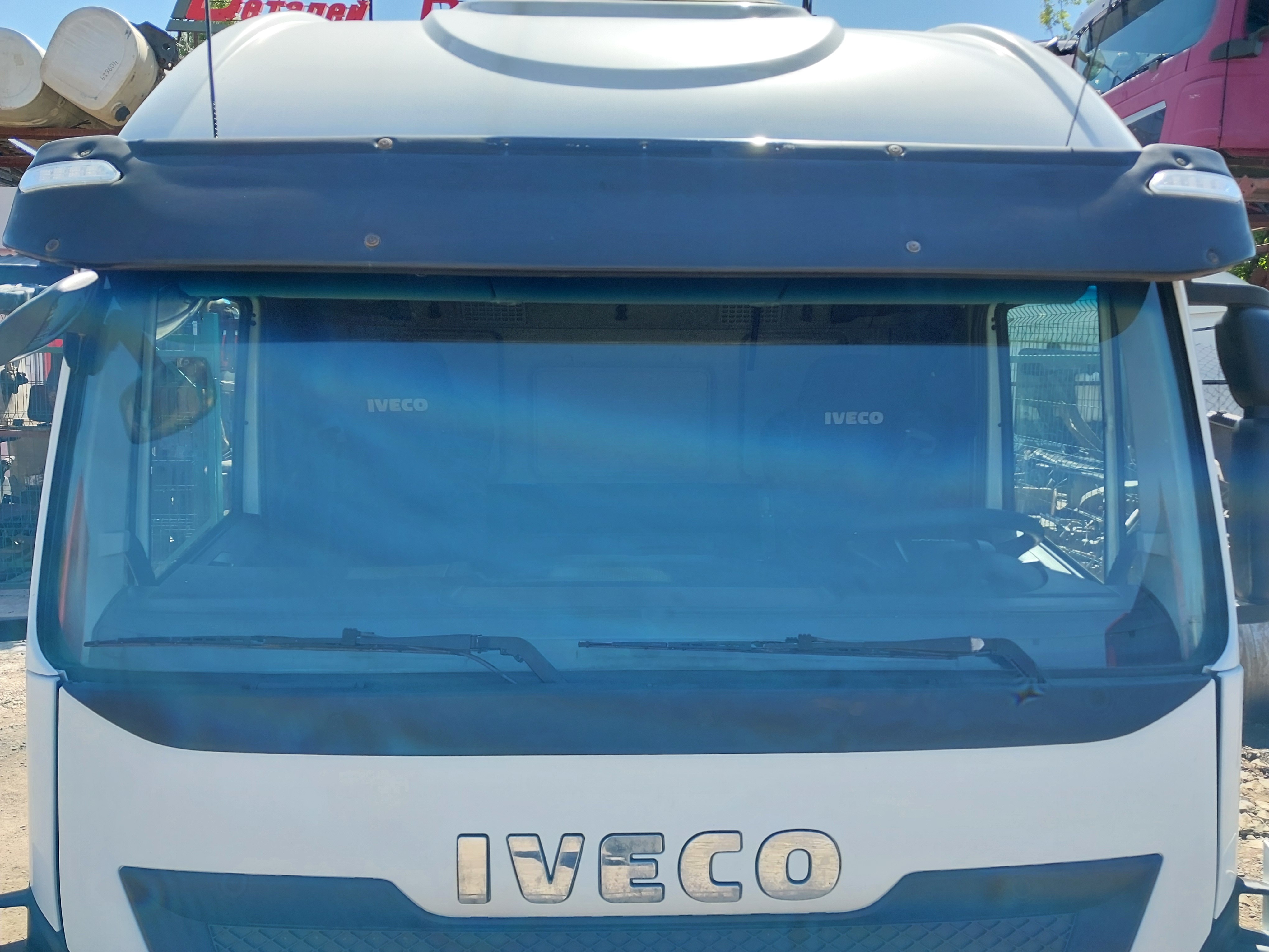 99453948 IVECO Стекло лобовое, № XF450060, фото 1