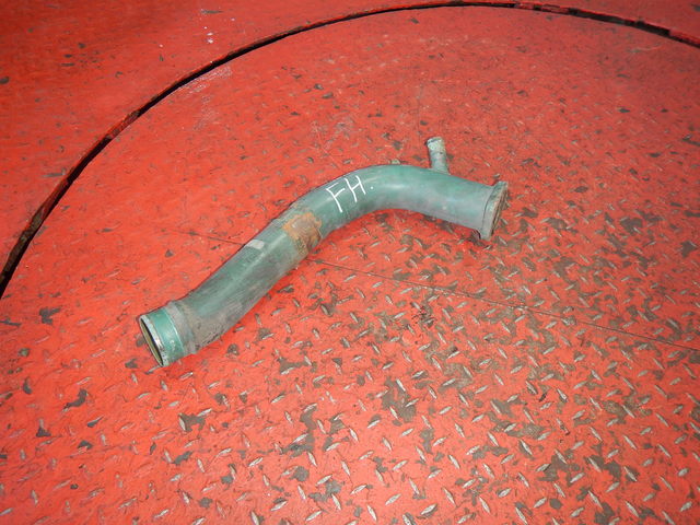 20869776 VOLVO Патрубок водяной, № XF376122, фото 4