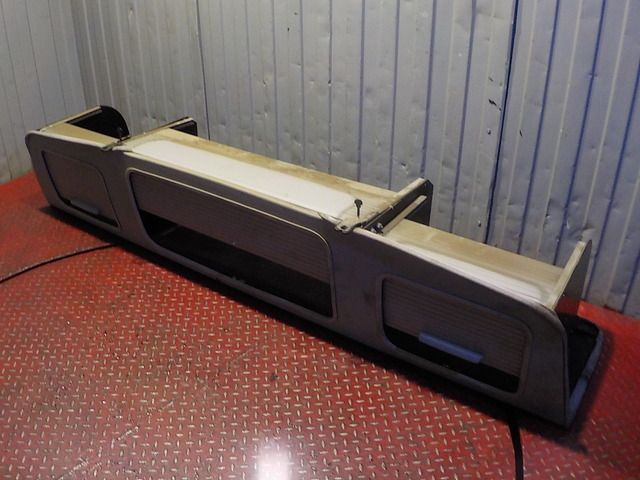 20564318 VOLVO Полка, № XF188596, фото 1