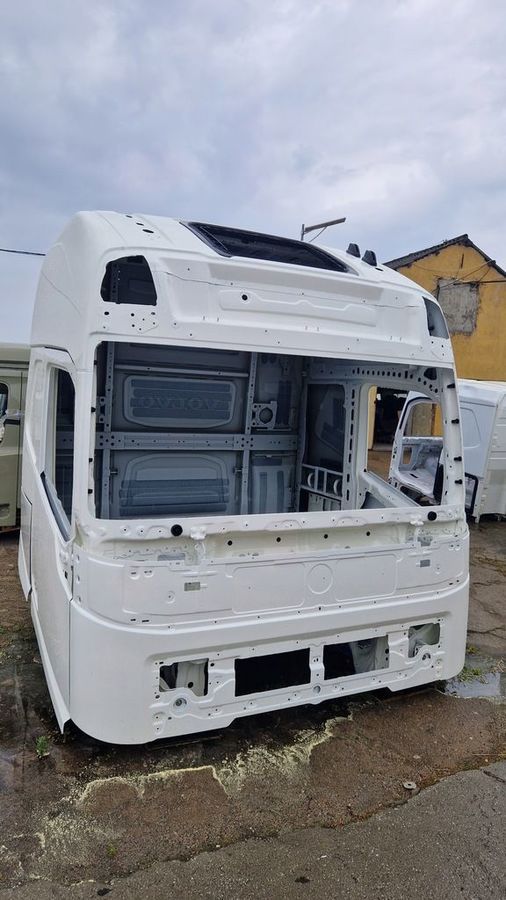 VOLVO Каркас кабины, № XF411615, фото 3