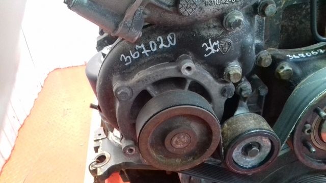 1747963 DAF Насос водяной, № XF367020, фото 1