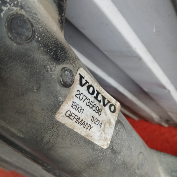 20735696 VOLVO Интеркулер, № XF476225, фото 4